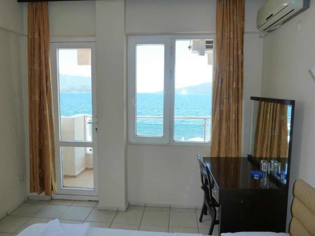 La Vita Beach Hotel Мармарис Екстериор снимка