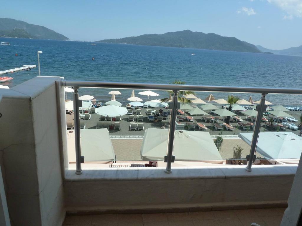 La Vita Beach Hotel Мармарис Екстериор снимка